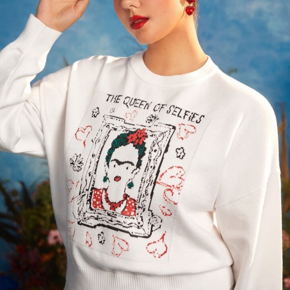 3/$22🩶 Frida Kahlo x SHEIN The Queen Of Selfies Sweater Drop Shoulder Plus Sz 1X